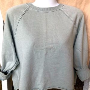 Women’s American Eagle cropped sweatshirt